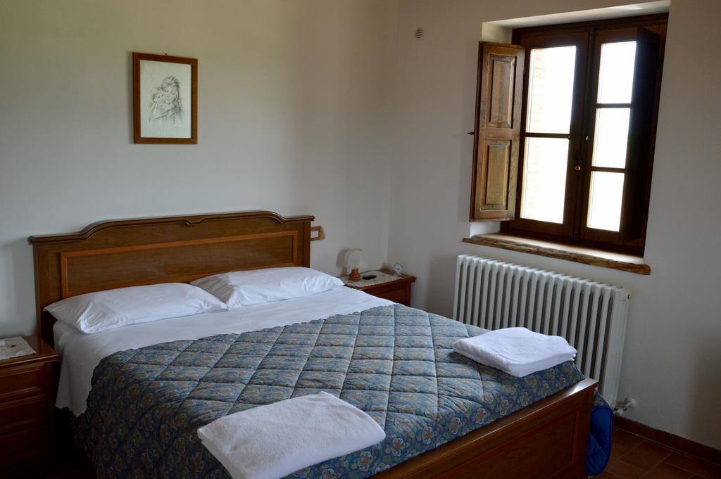 Agriturismo La Collina Villa Massa Martana Rum bild